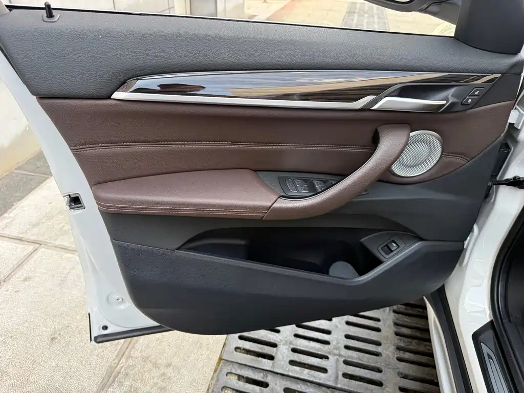 BMW X1 — миниатюра 17