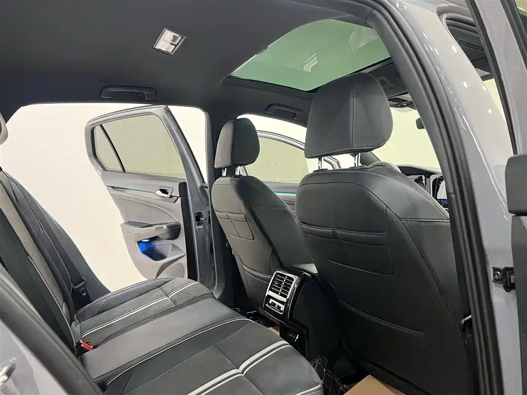 Volkswagen Golf 2021 280TSI DSG R-Line