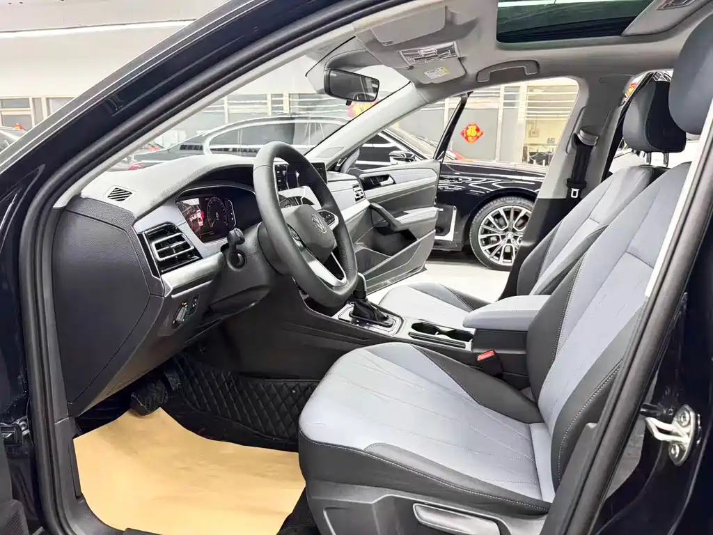 Volkswagen Lavida — миниатюра 7