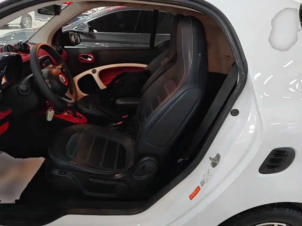 smart Smart Fortwo — миниатюра 17