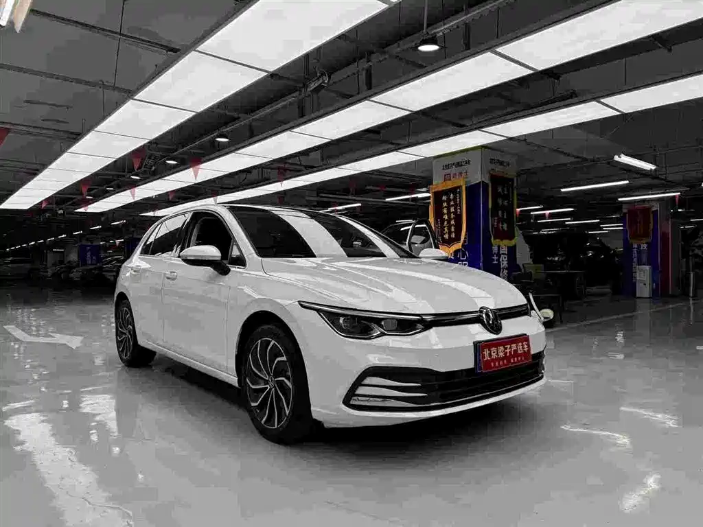 Volkswagen Golf 2021