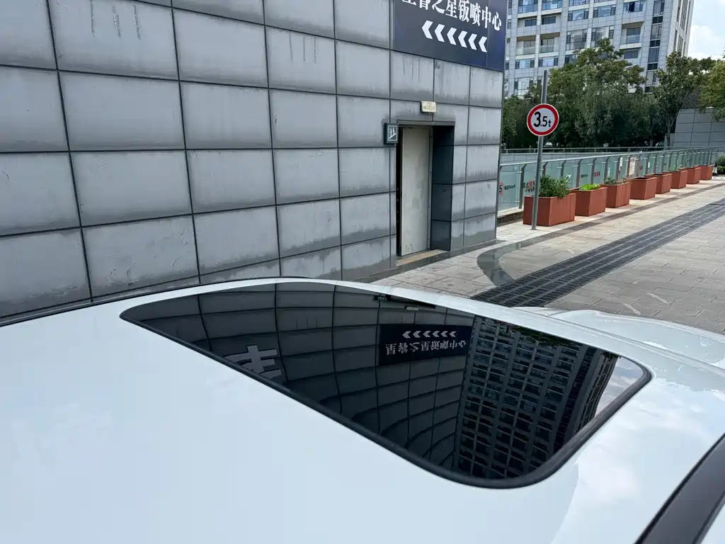 Mercedes-Benz C-Class — миниатюра 40