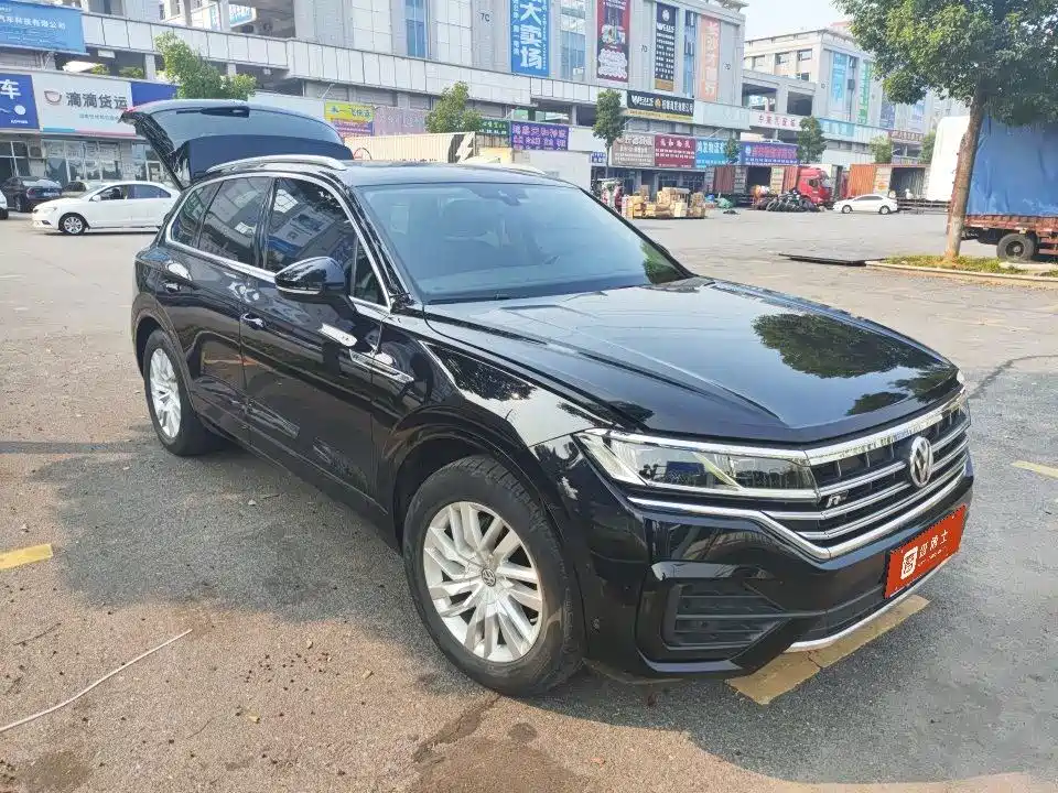 Volkswagen Touareg — миниатюра 2
