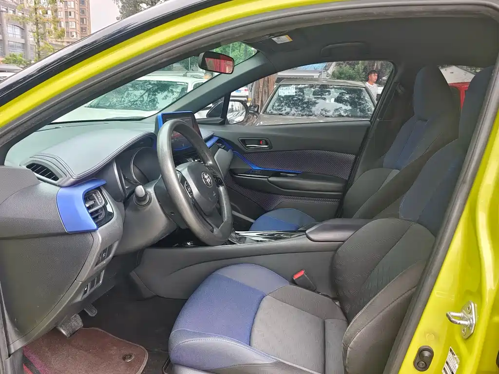 Toyota C-HR — миниатюра 4