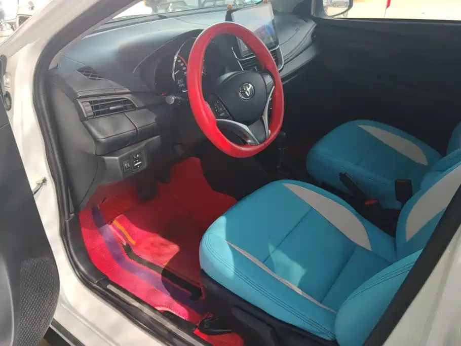 Toyota Yaris L — миниатюра 9