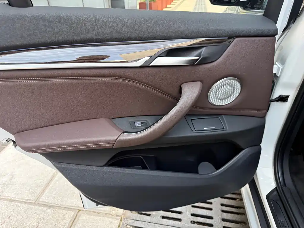 BMW X1 — миниатюра 30