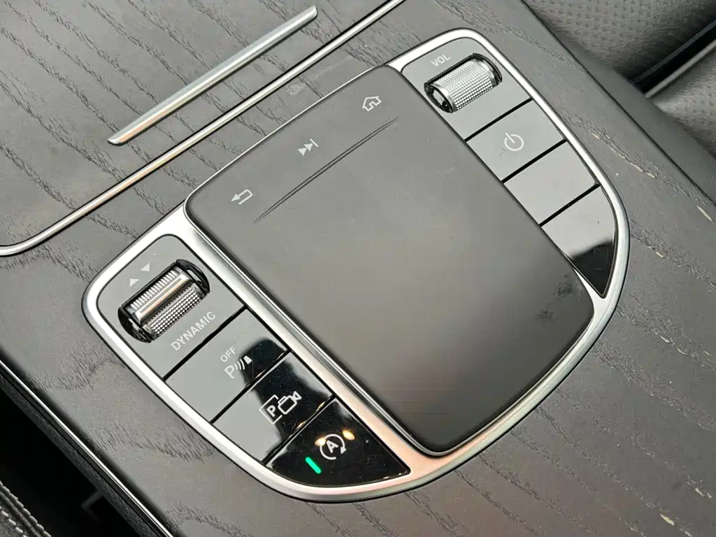 Mercedes-Benz C-Class — миниатюра 17