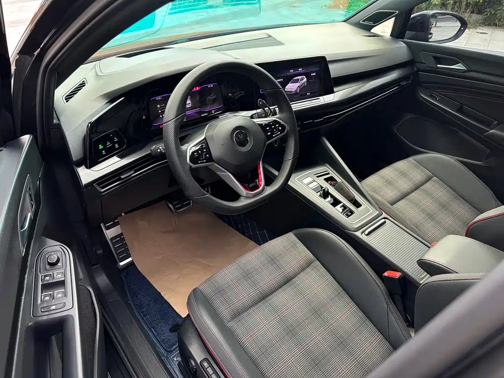 Volkswagen Golf GTI — миниатюра 8