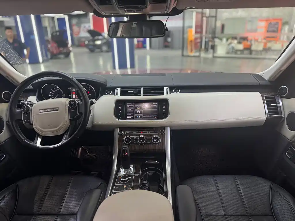 Land Rover Sport — миниатюра 7