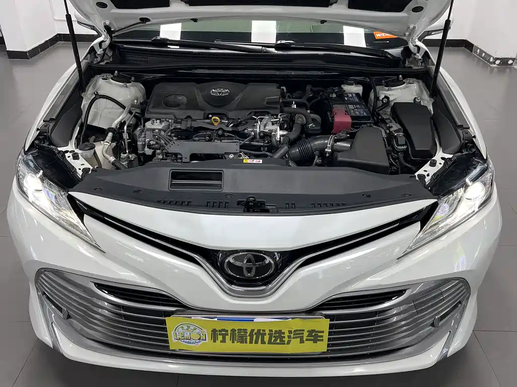 Toyota Camry — миниатюра 9