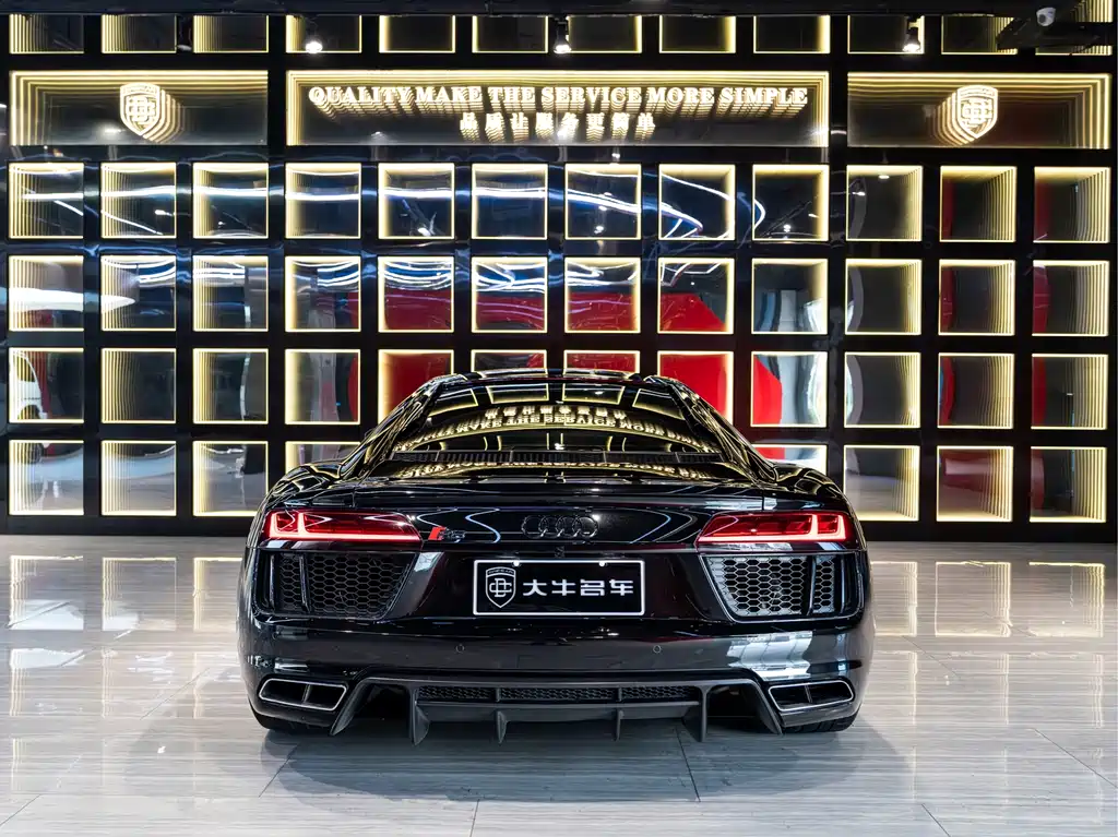 Audi R8 — миниатюра 5