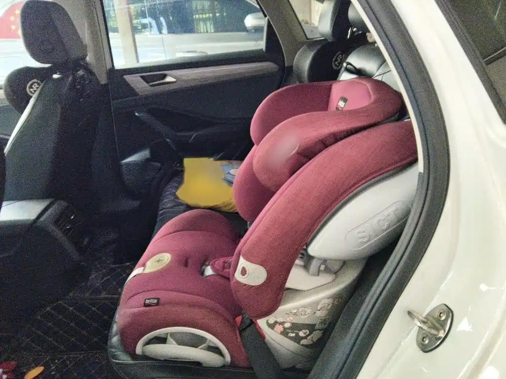 Volkswagen Sagitar — миниатюра 15