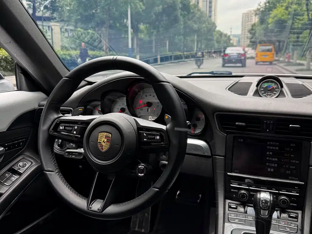 Porsche 911 2015 Carrera 3.4L Style Edition