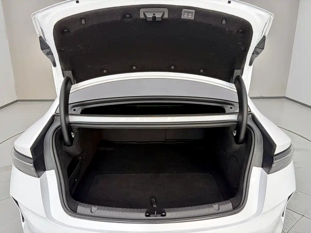 BYD Seal — миниатюра 7