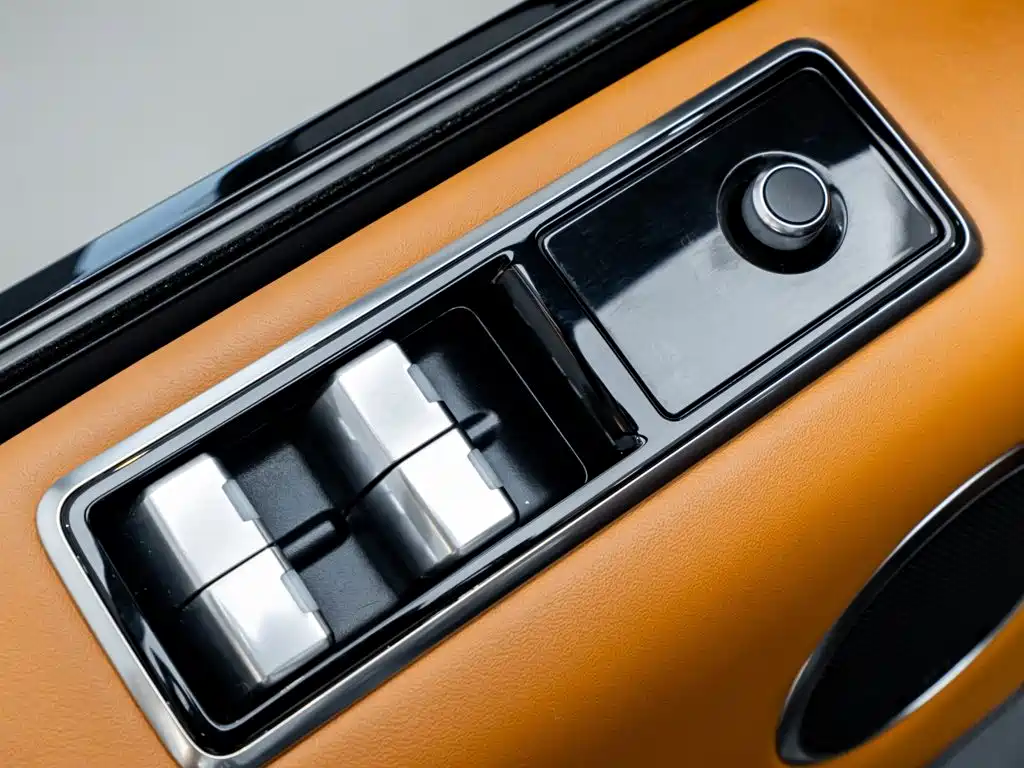 Land Rover Sport — миниатюра 25