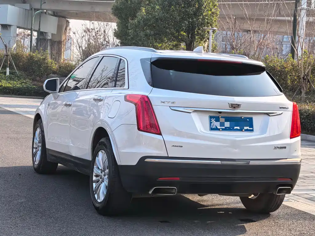 CADILLAC XT5