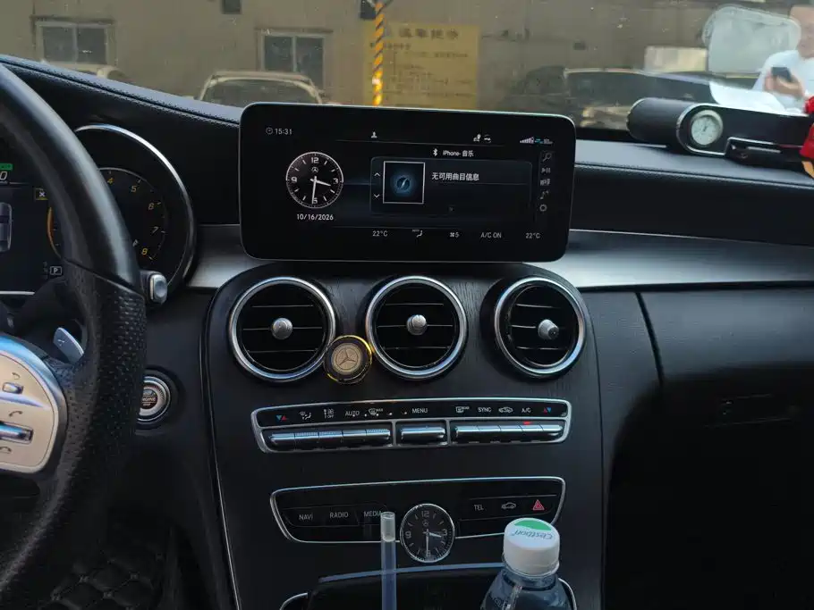 Mercedes-Benz C-Class — миниатюра 13