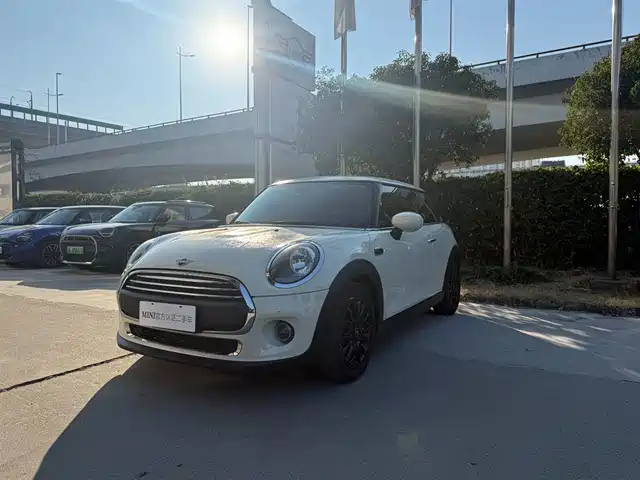 MINI 