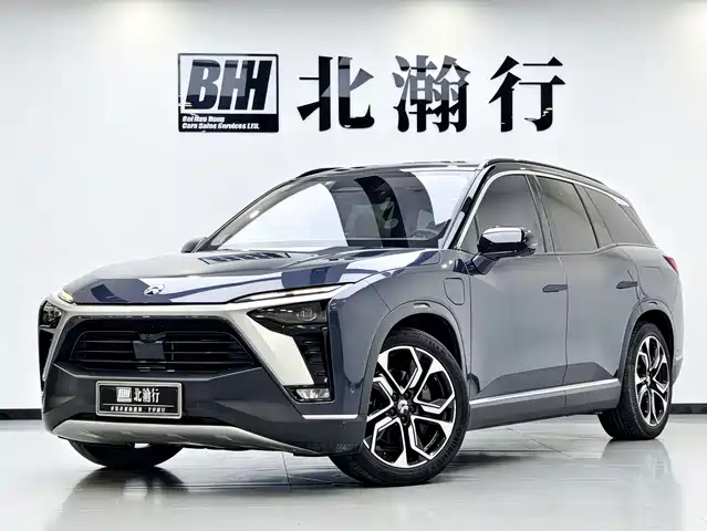 NIO ES8