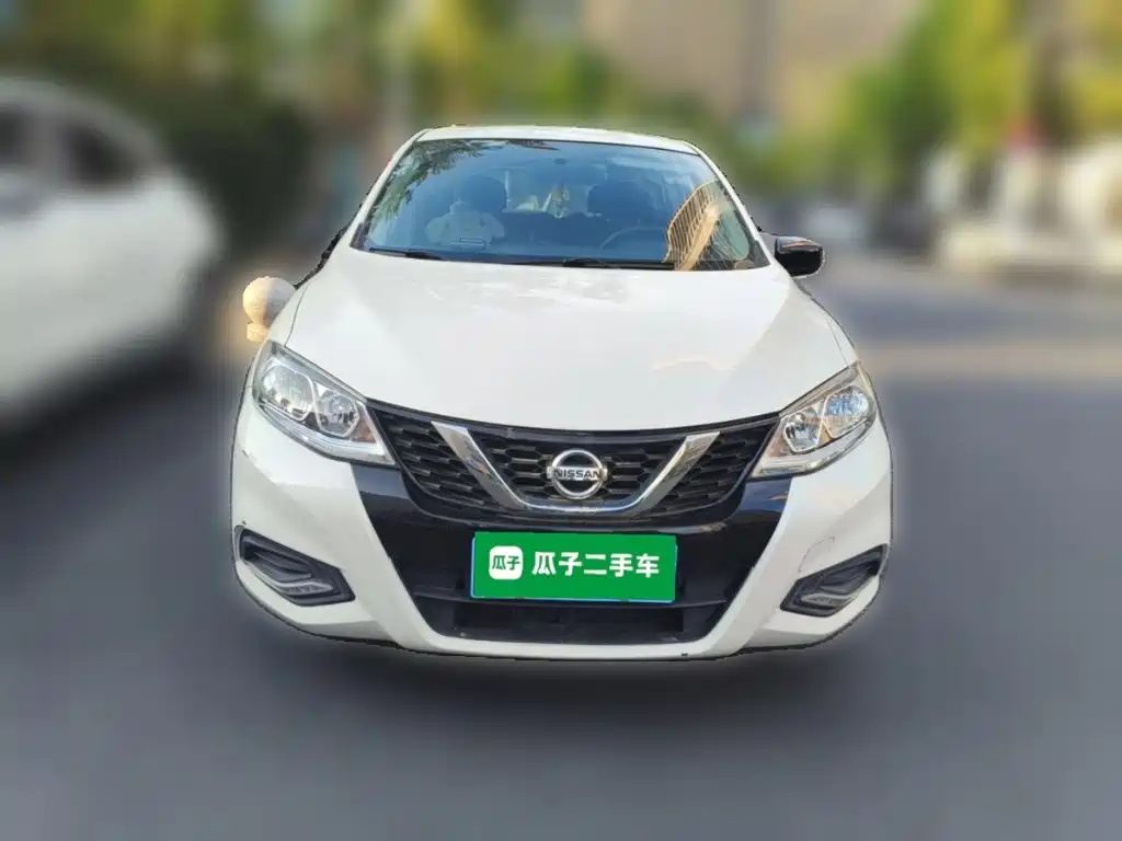 Nissan Tiida — миниатюра 2