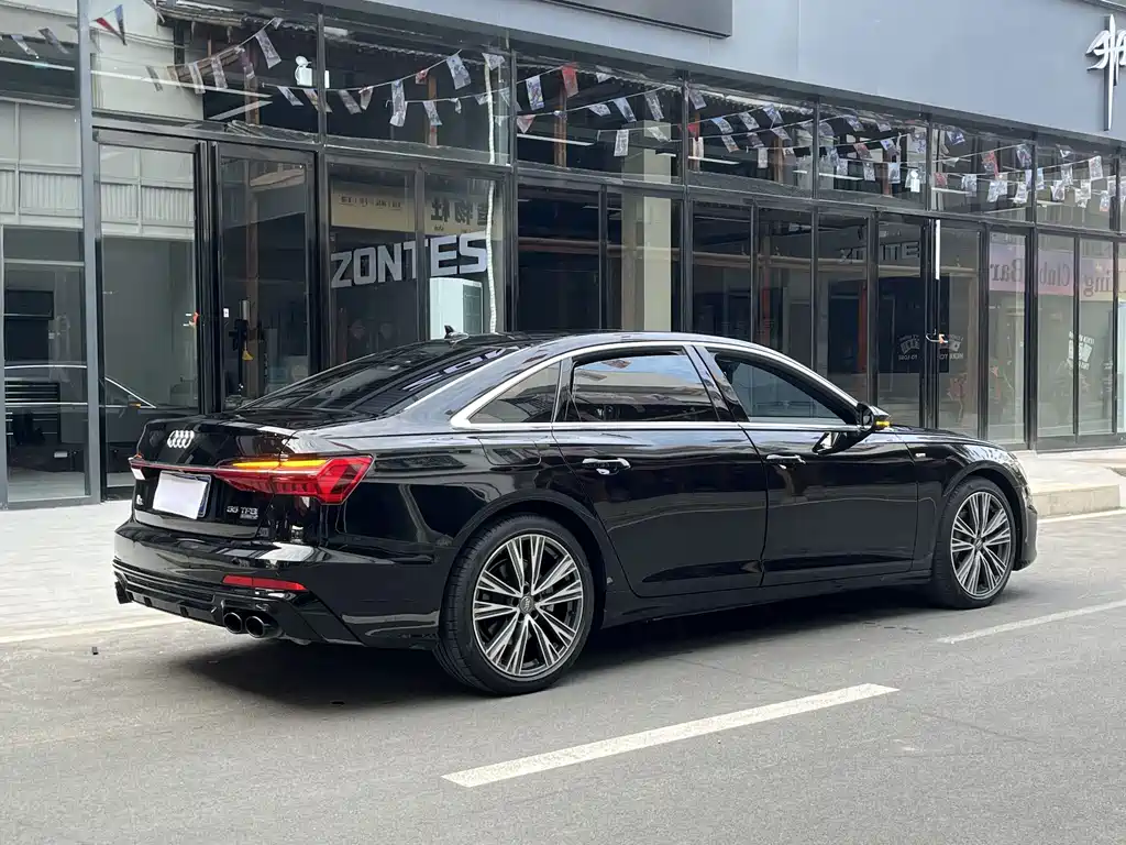 Audi A6L — миниатюра 6