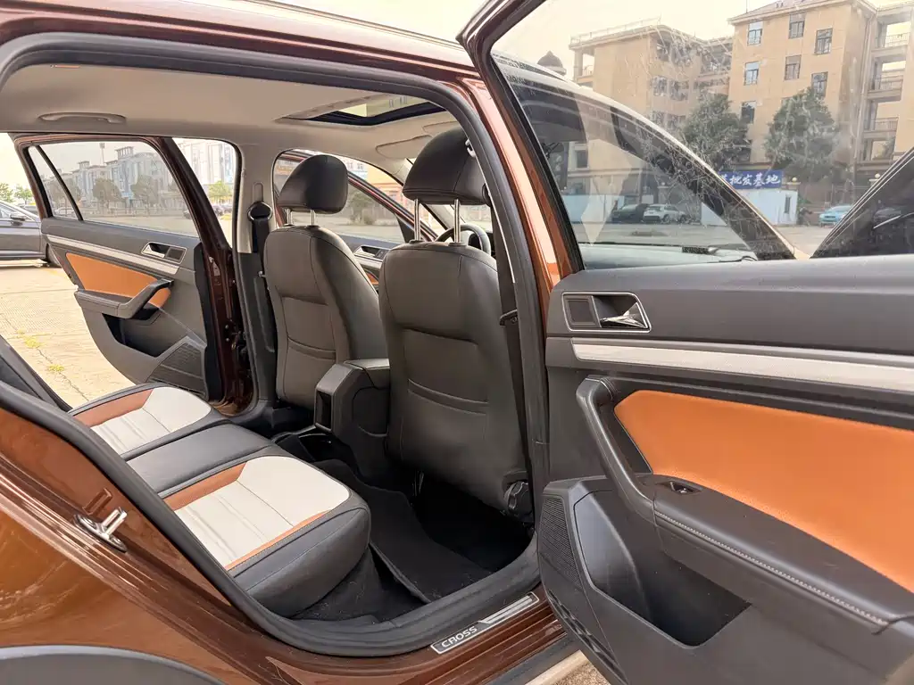 Volkswagen Cross Lavida — миниатюра 21