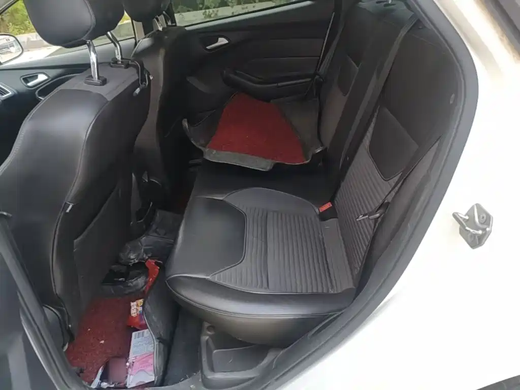 Ford Focus — миниатюра 17