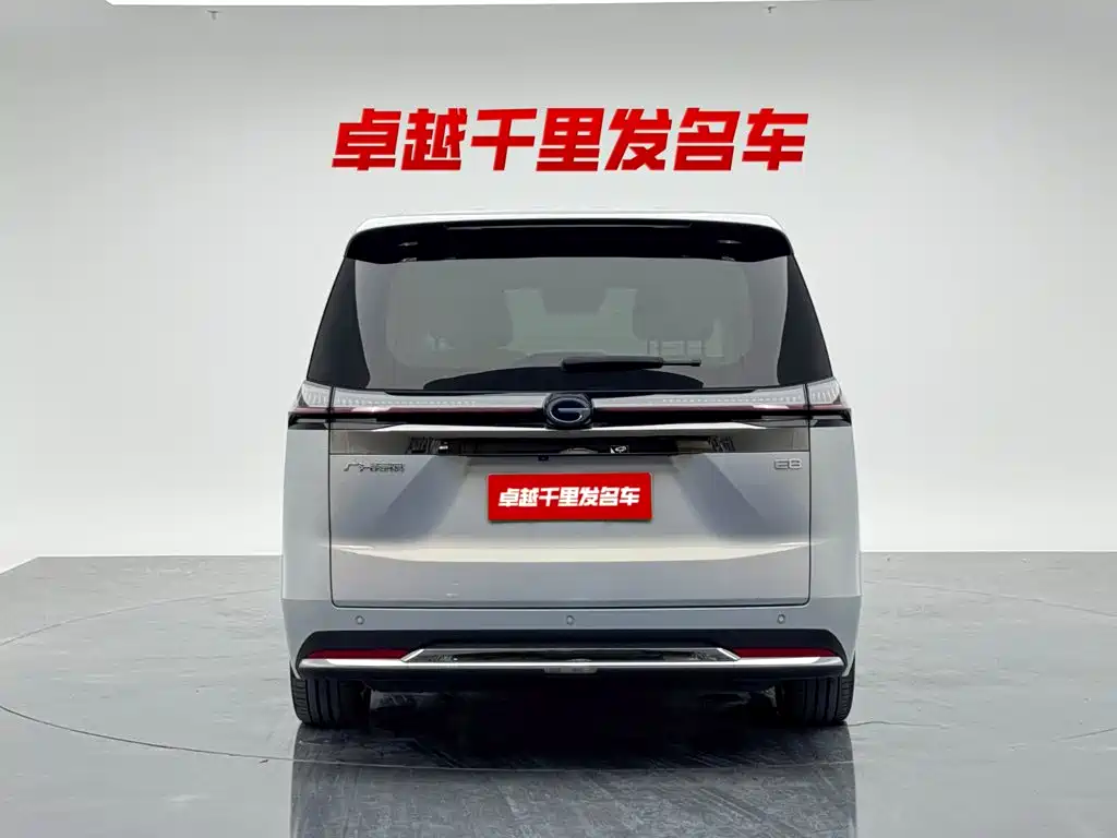GAC Motor 传祺E8 PHEV — миниатюра 6