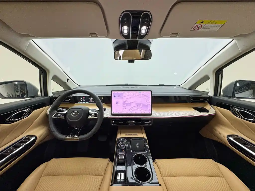 GAC Motor 传祺E8 PHEV — миниатюра 21