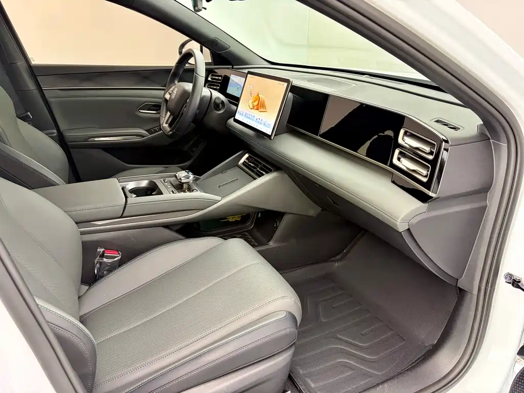 BYD Qin L — миниатюра 6