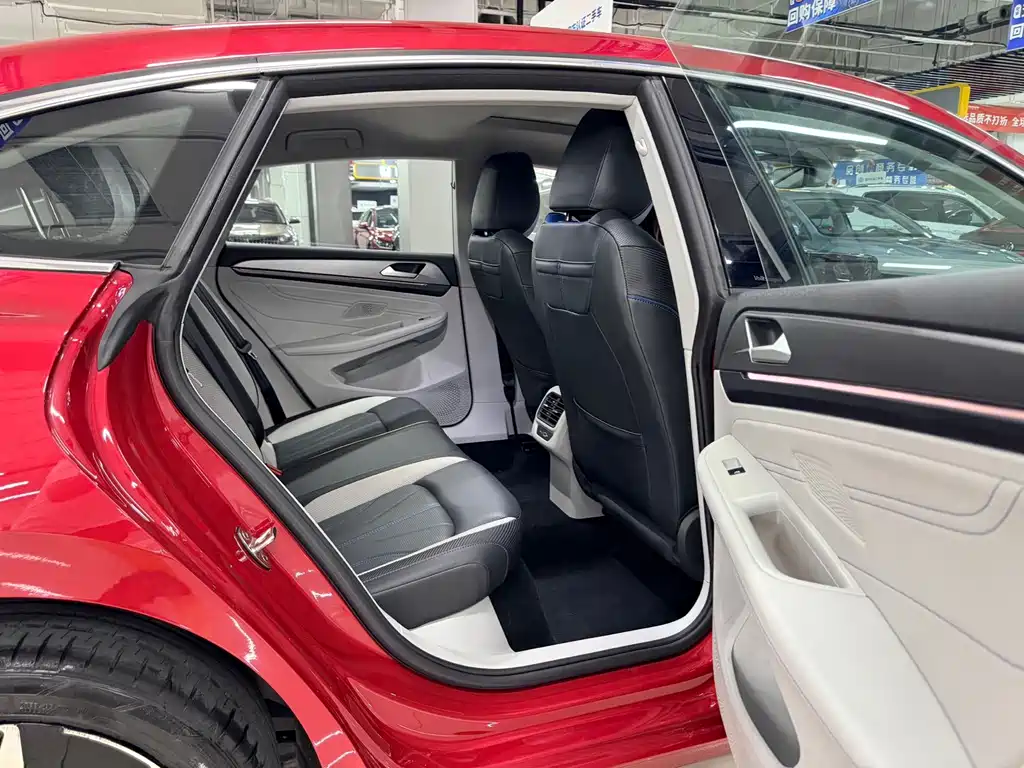 Volkswagen Lamando — миниатюра 11