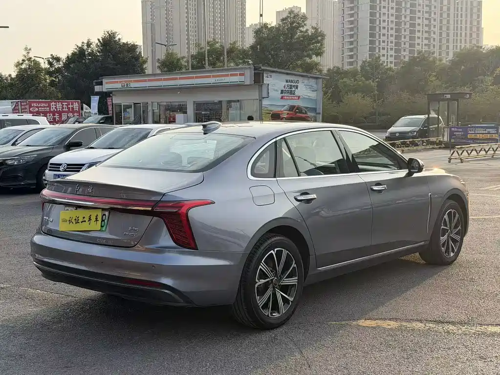 Hongqi Hongqi H5 PHEV — миниатюра 10