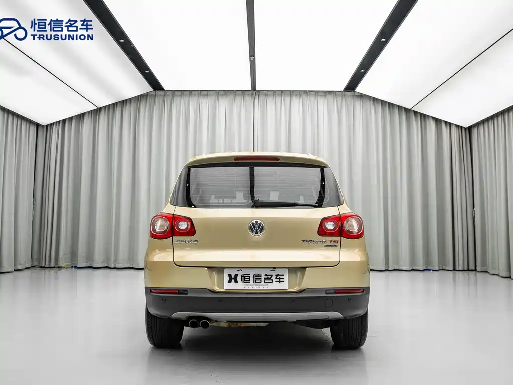 Volkswagen Tiguan 2012 2.0TSI AT