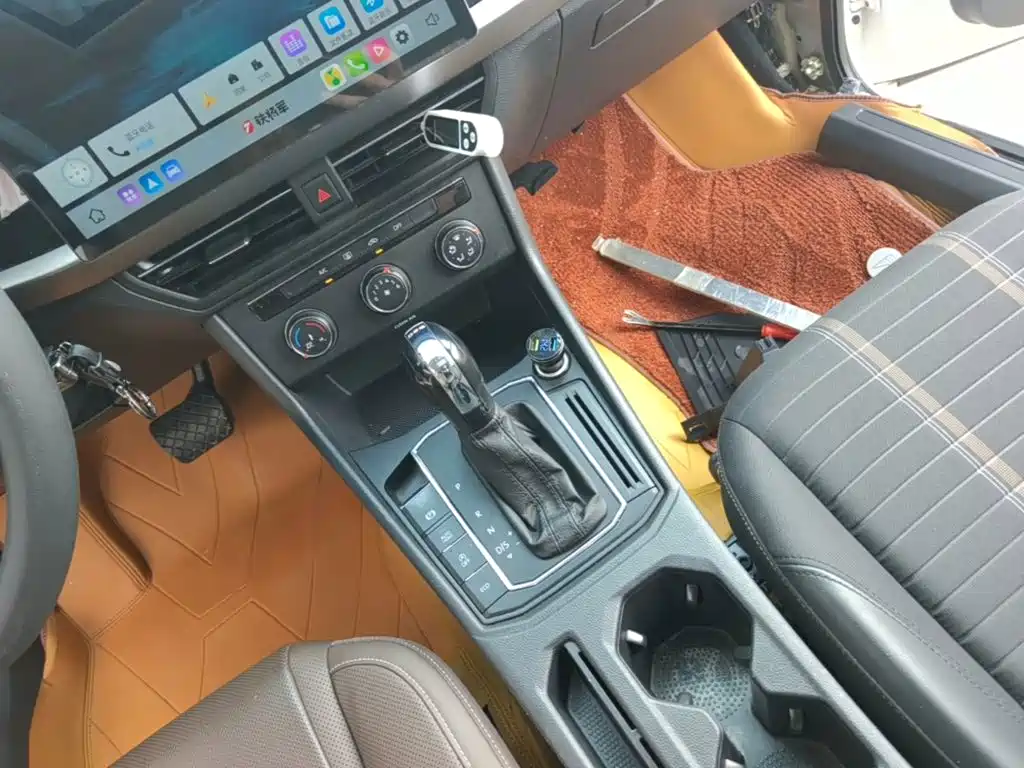 Volkswagen Lavida — миниатюра 14