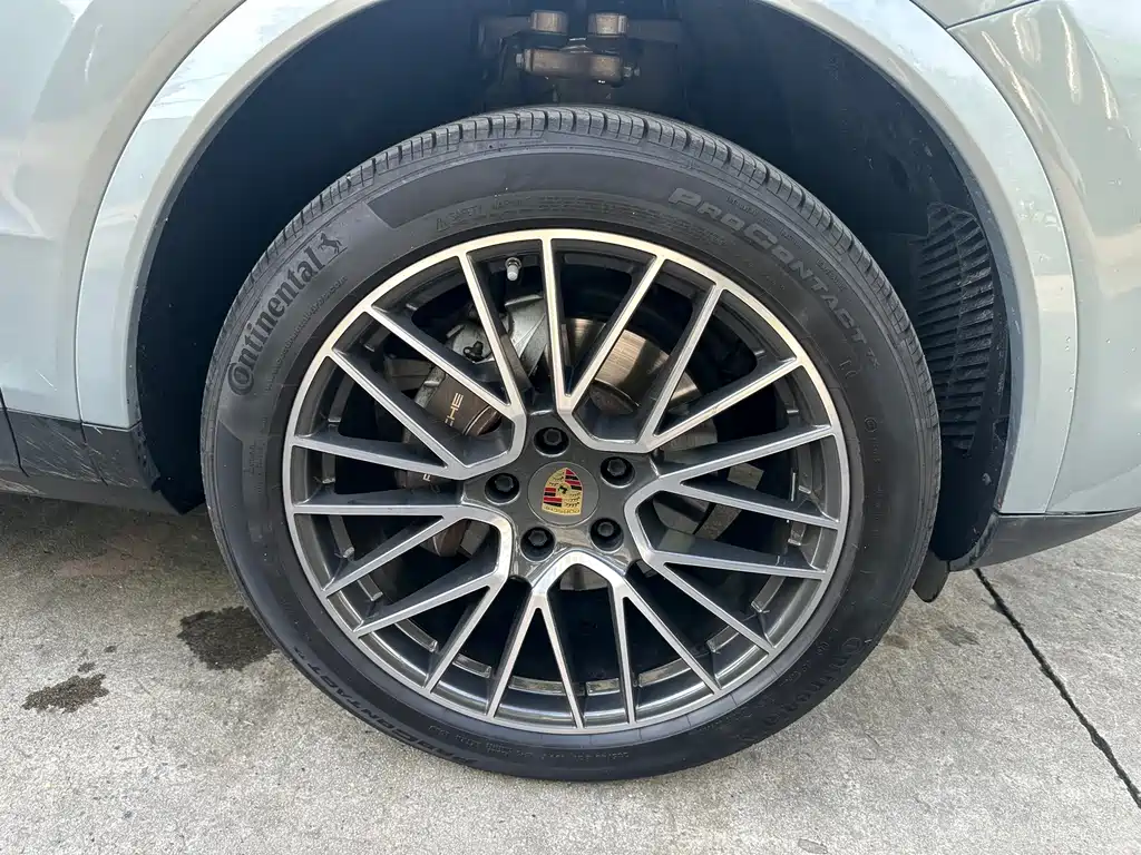Porsche Cayenne — миниатюра 20