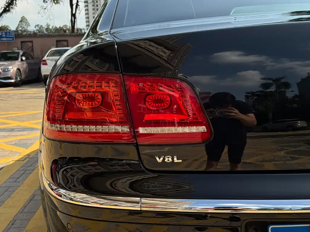 Volkswagen Phaeton — миниатюра 12