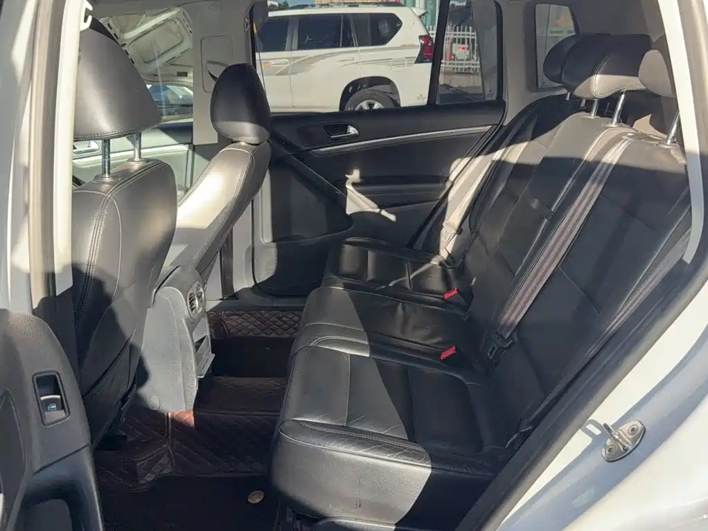 Volkswagen Tiguan 2015 1.8TSI AT Comfort