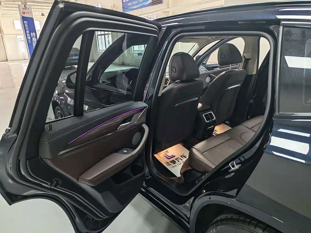 BMW X3 — миниатюра 10