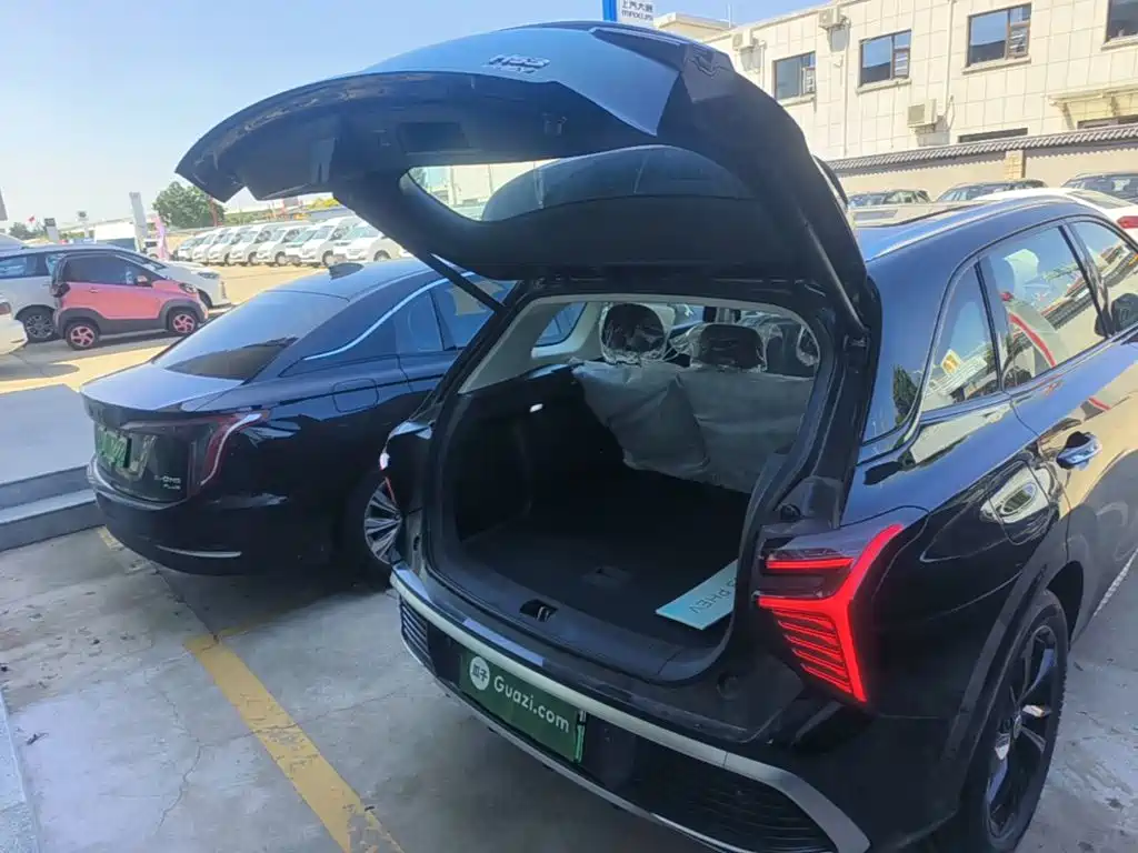 Hongqi Hongqi HS3 PHEV — миниатюра 19