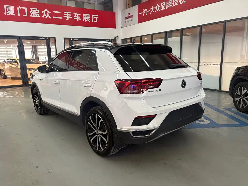 Volkswagen T-Roc — миниатюра 8
