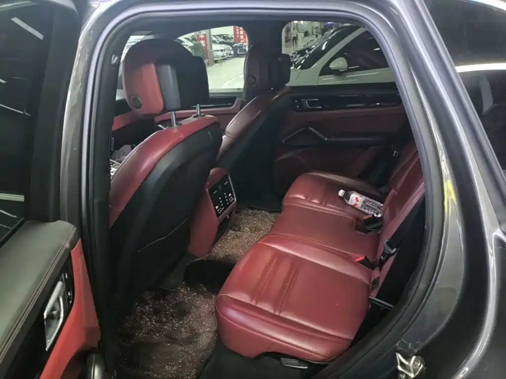 Porsche Cayenne Hybrid — миниатюра 17