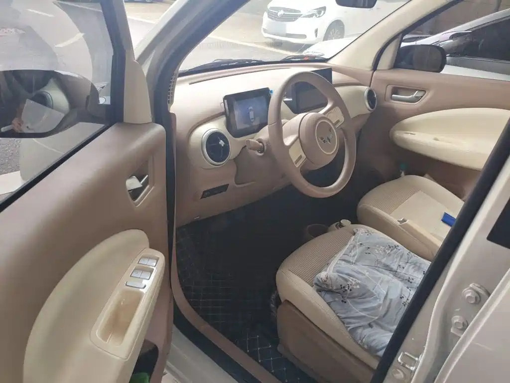 Wuling MINIEV — миниатюра 17