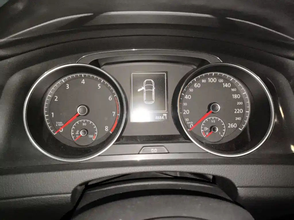 Volkswagen Golf — миниатюра 12