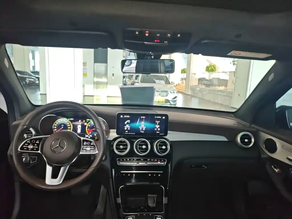 Mercedes-Benz GLC — миниатюра 10