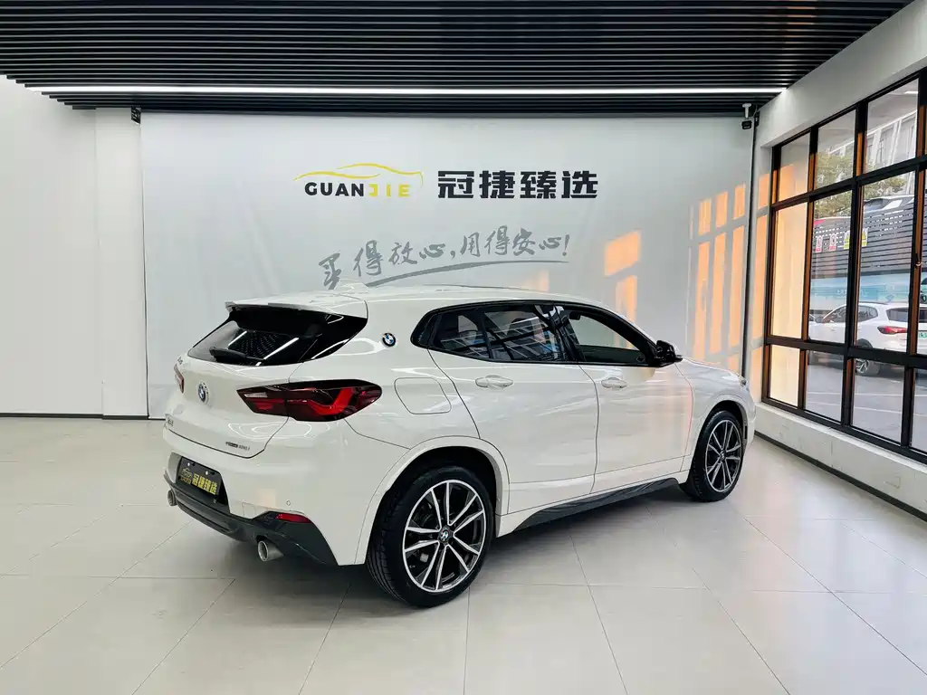 BMW X2