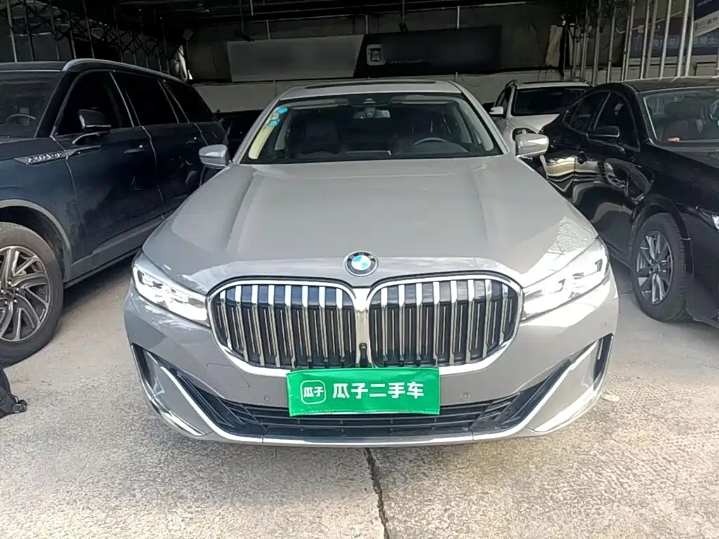 BMW 7 Series — миниатюра 3