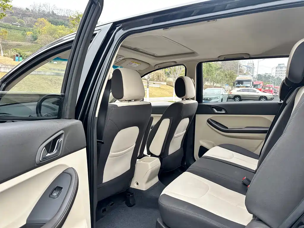 Chery Arrizo M7 2.0L CVT Wide Joy Edition 232 seats, фото 24