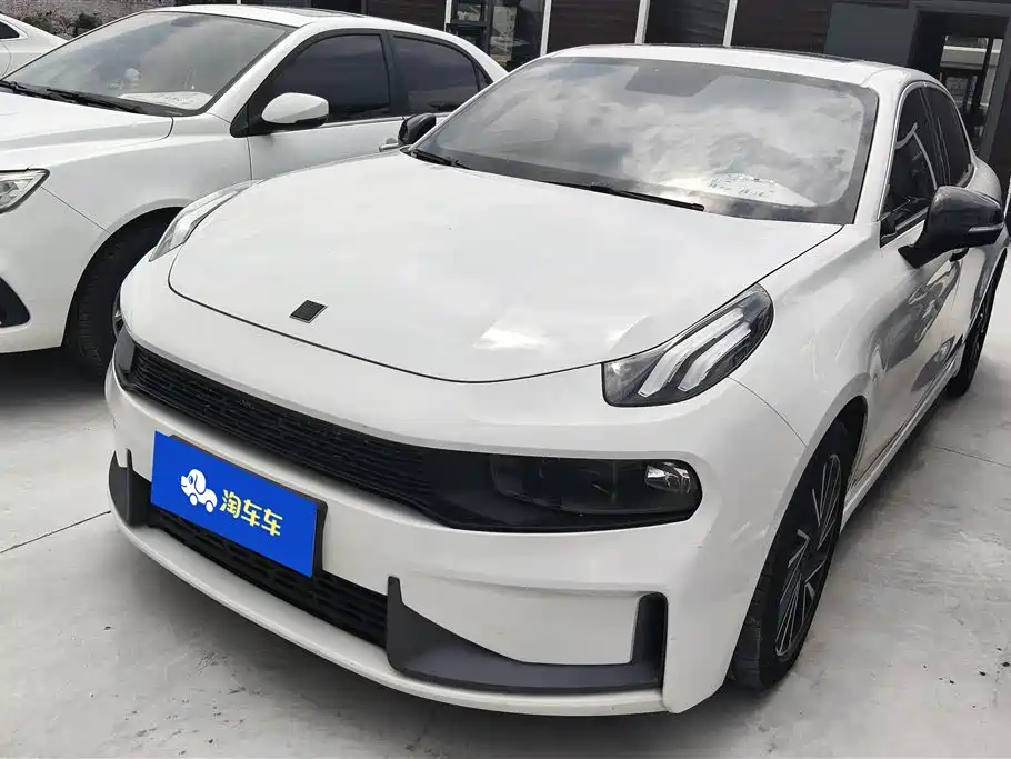 Купить Lynk & Co 03