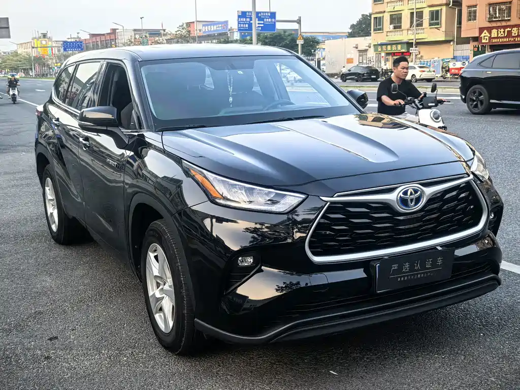 Toyota Highlander — миниатюра 3