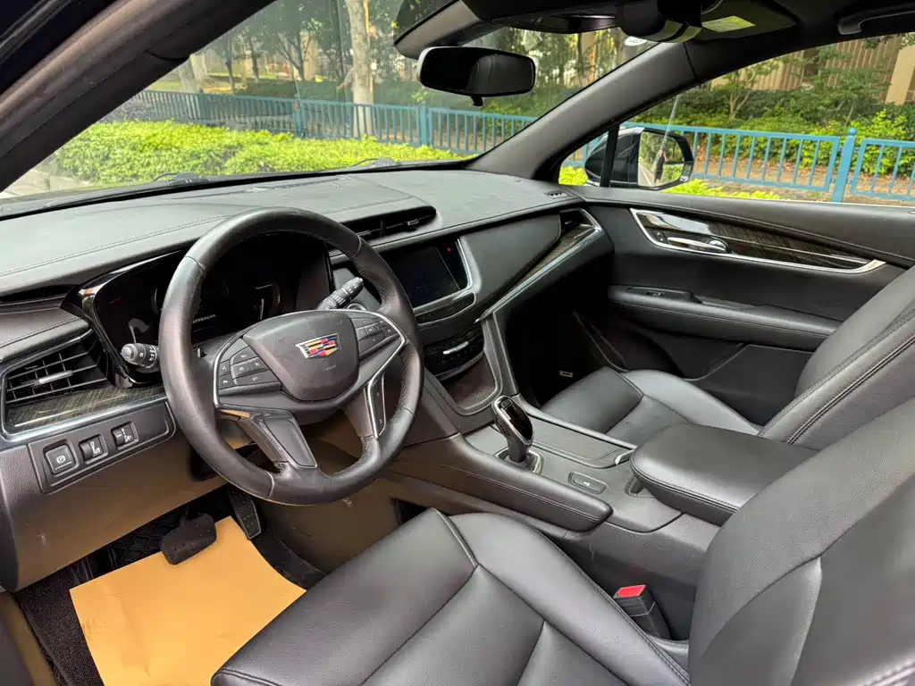 Cadillac XT5 — миниатюра 8